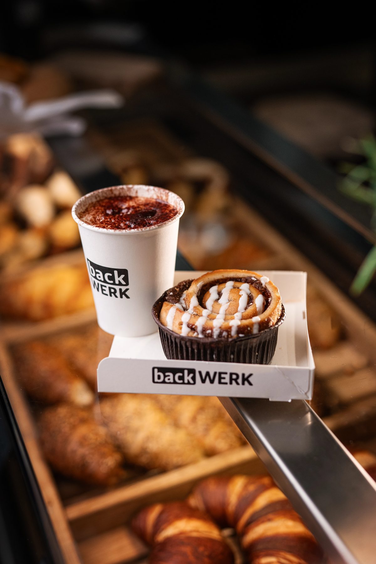 BackWerk: Kaffee und Gebäck in der Filiale